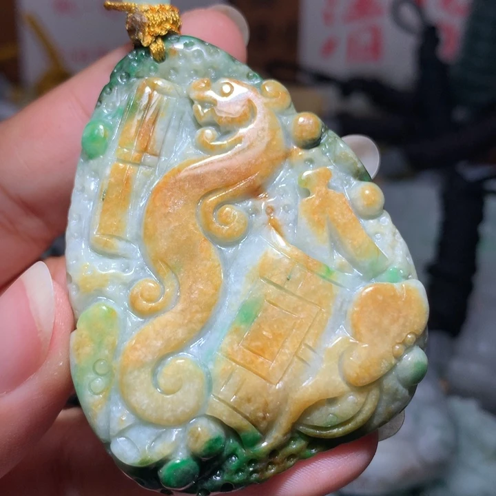 翡翠未镶嵌颈饰保真天然A货翡翠