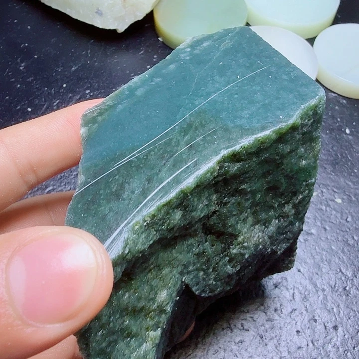 和田玉（糖玉）未镶嵌珠宝奇石