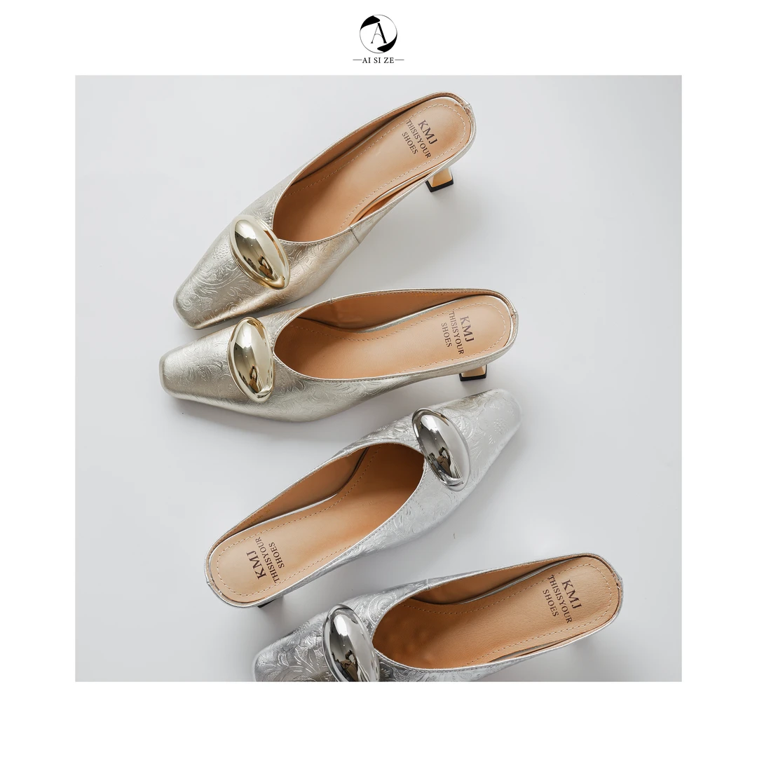 跟高5.5cm/34-39/2025新款时尚百搭春季方头粗跟金属装饰通勤单鞋