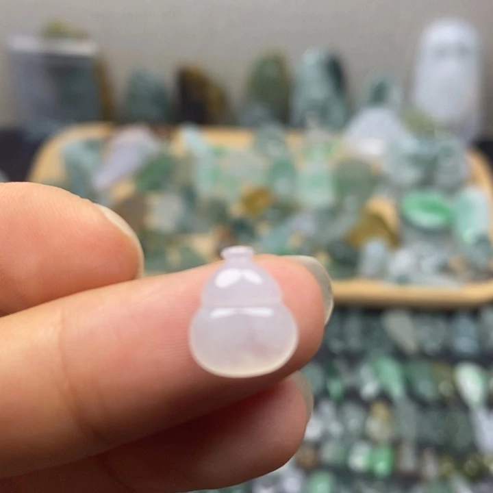 颈饰未镶嵌翡翠葫芦