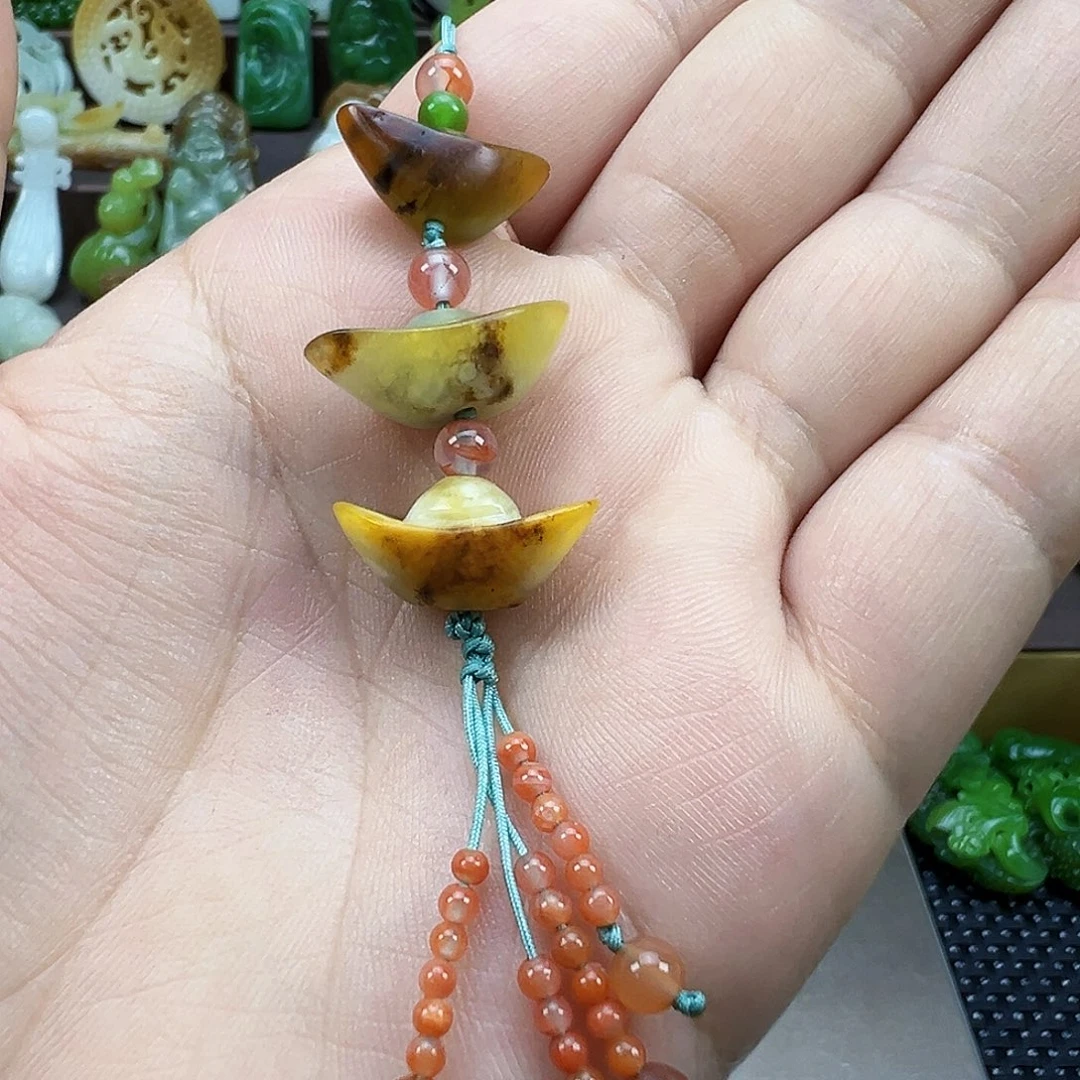 和田玉（糖玉）未镶嵌颈饰