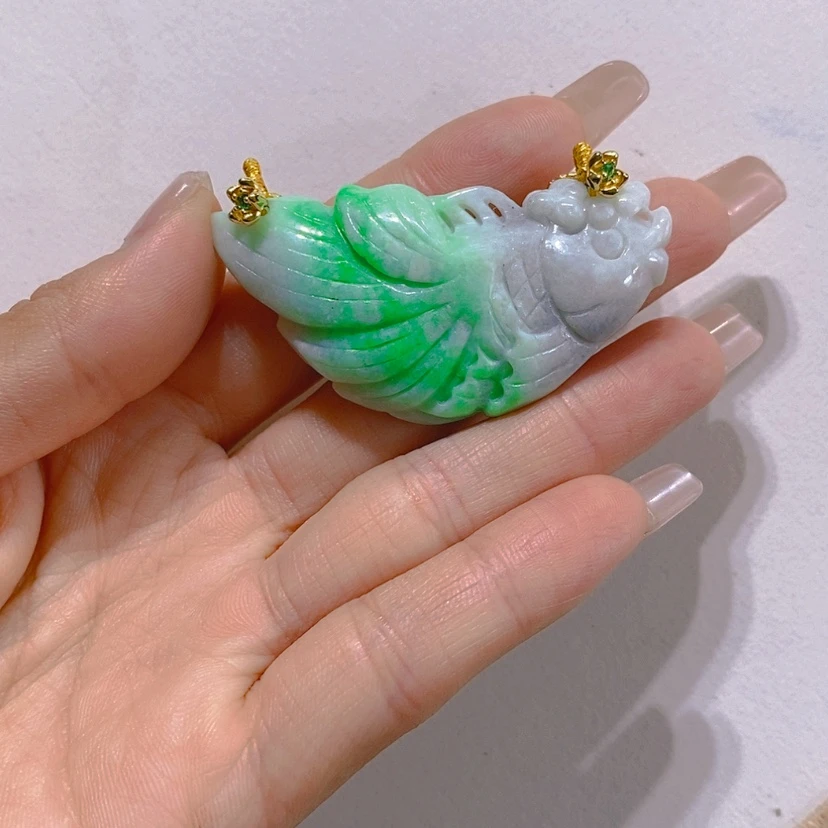 【闪购商品】翡翠未镶嵌颈饰
