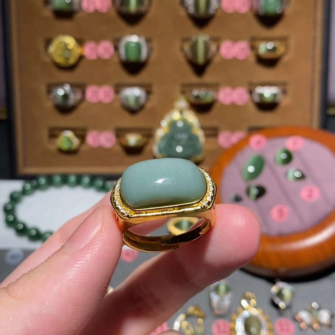 和田玉未镶嵌戒指