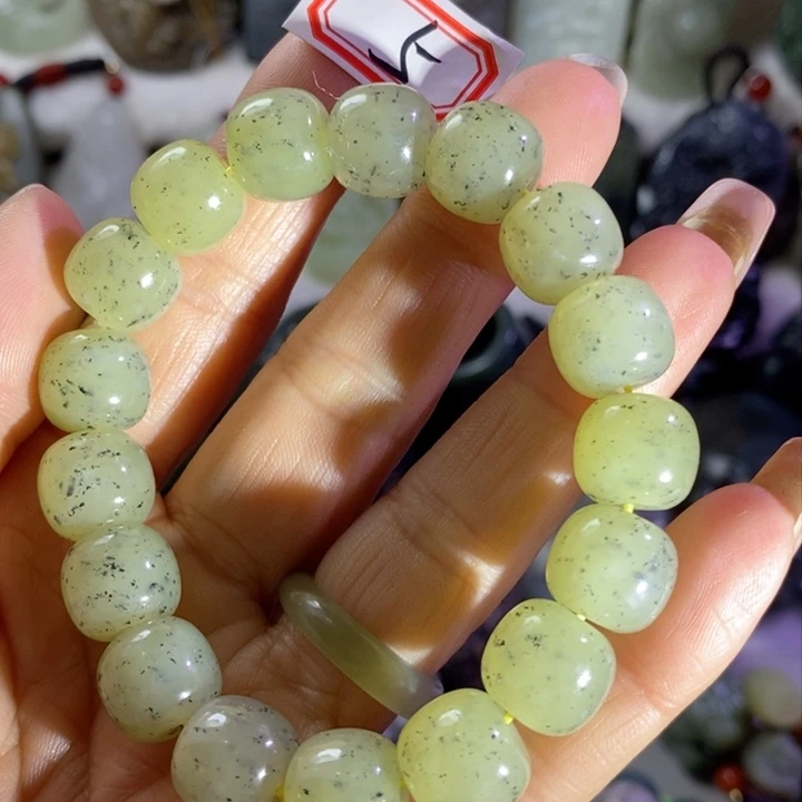 和田玉边角料未镶嵌