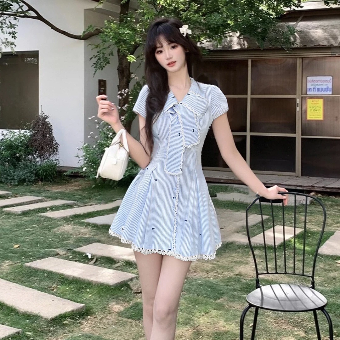 2025新款时尚甜美风花边泡泡袖连衣裙女夏蝴蝶结减龄短裙D1839