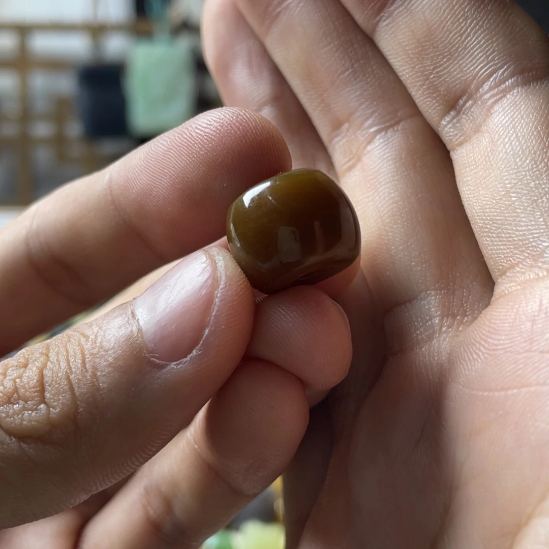 嘿***U和田玉（糖玉）未镶嵌手链