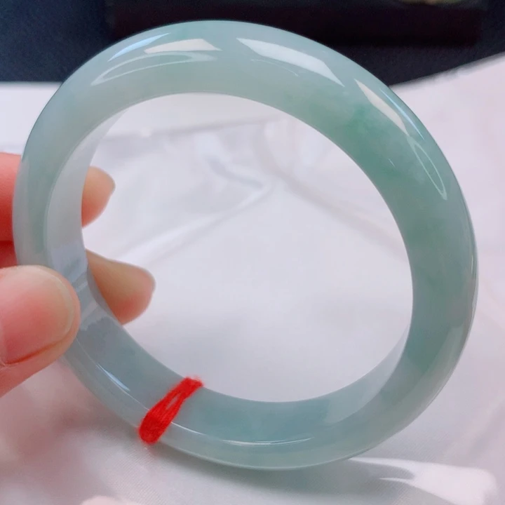 翡翠未镶嵌手镯56。57
