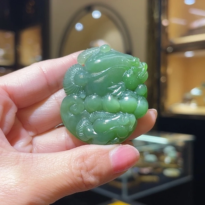 颈饰未镶嵌和田玉富贵有余
