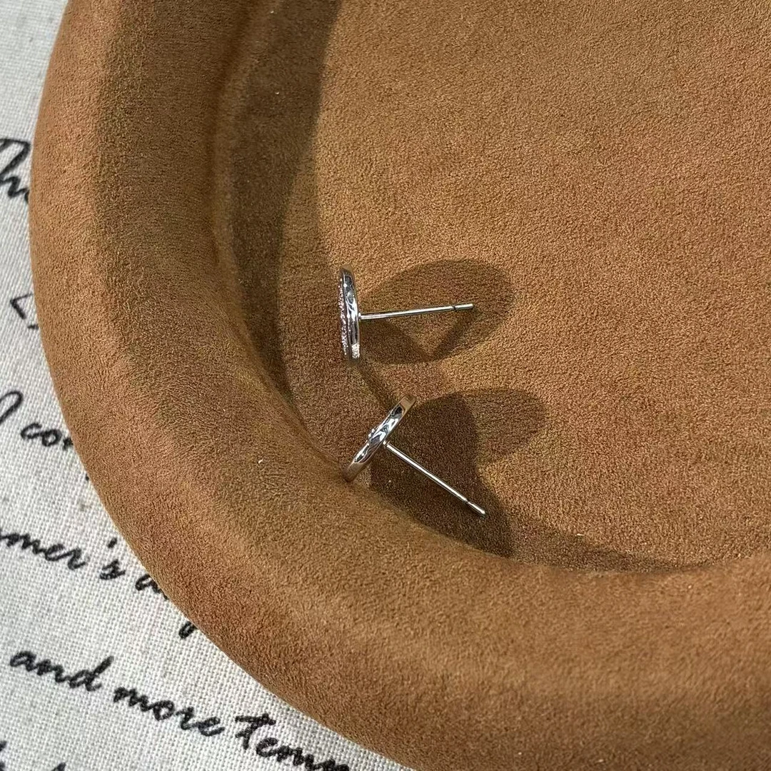 铜合金锆石耳饰 远远（YY848）镀k气质手工轻奢时尚1cm