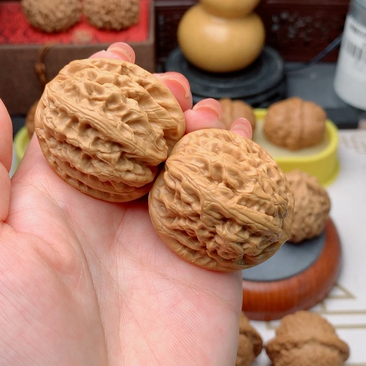 文玩核桃吊坠红锦鲤11号40尺巨重