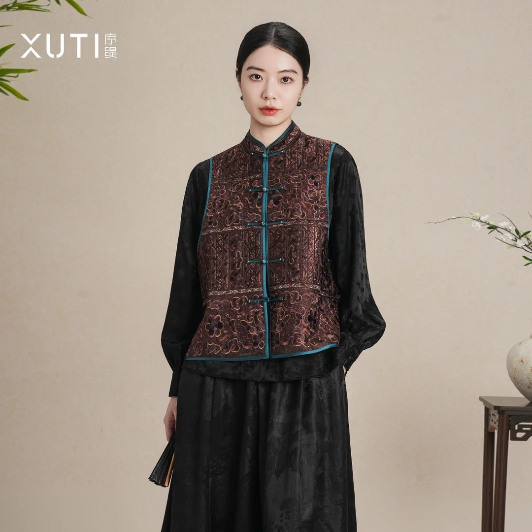 序缇非遗香云纱 新中式桑蚕丝一字盘扣马甲女早春H116-27656