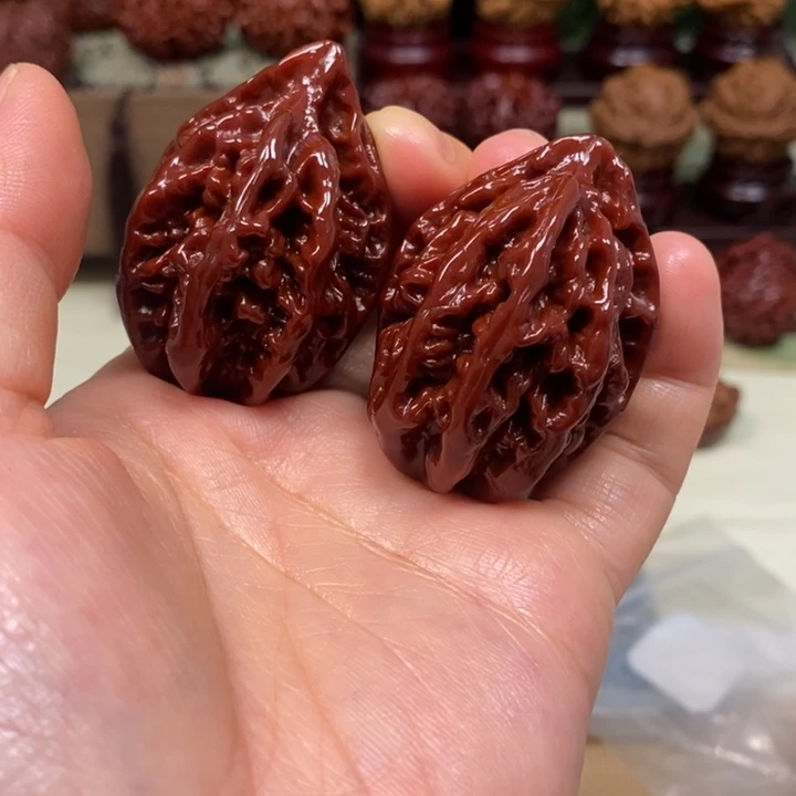 吊坠文玩核桃火焰八棱秋子