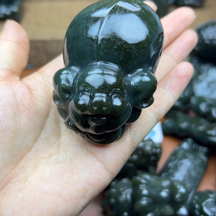 爱***米和田玉（糖玉）未镶嵌挂件