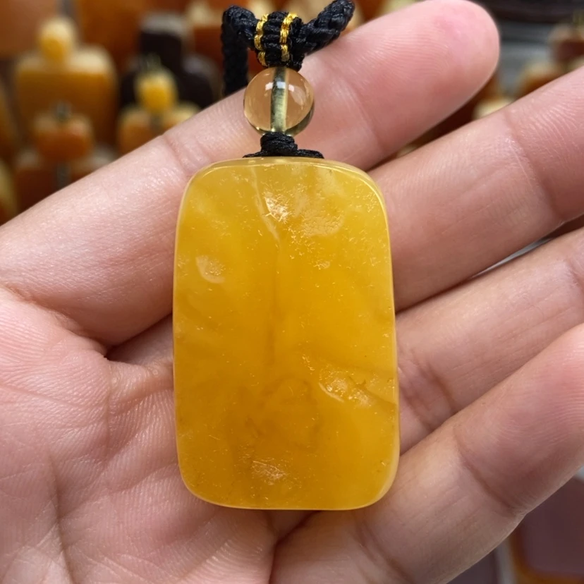 【闪购商品】琥珀颈饰未镶嵌