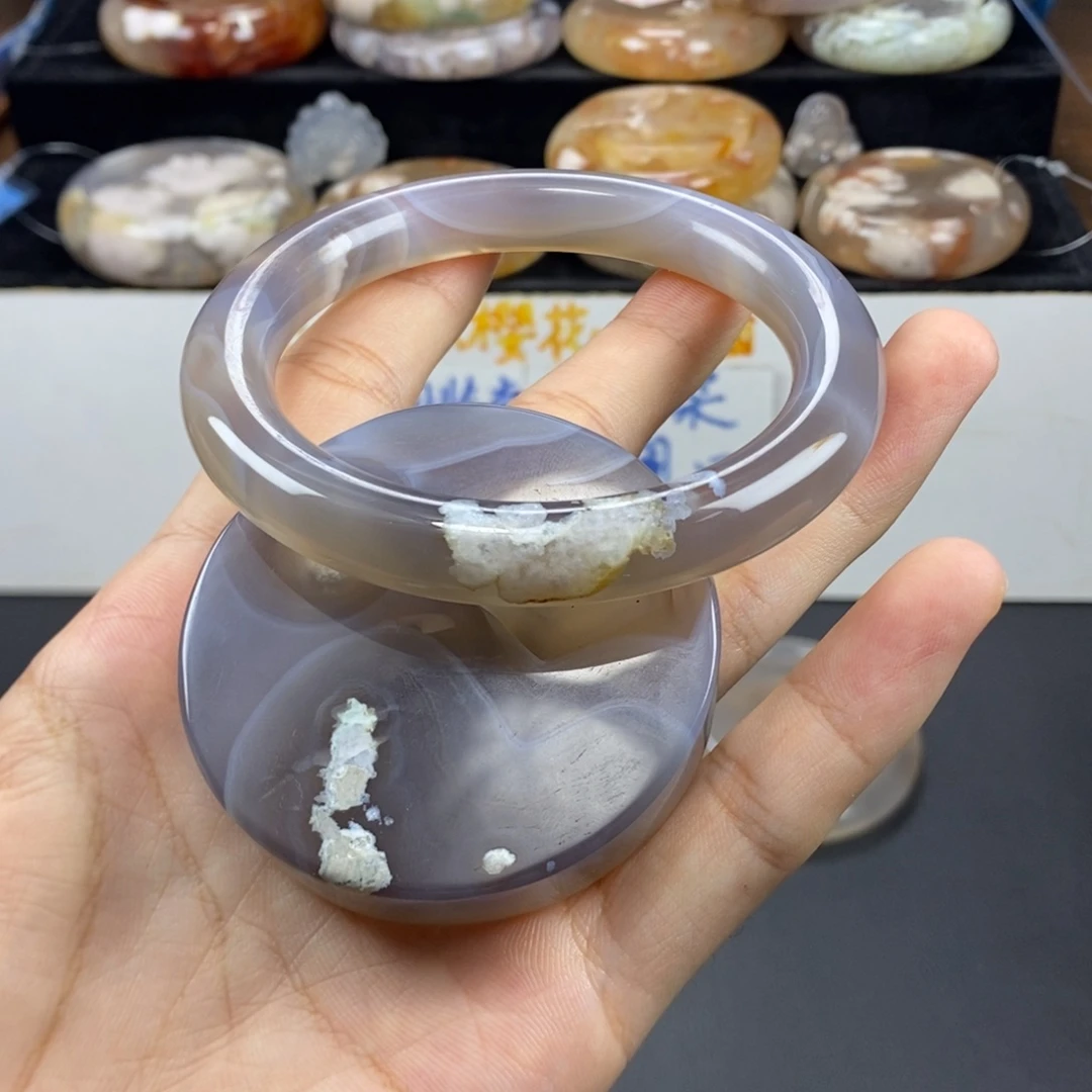 未镶嵌手镯石英质玉