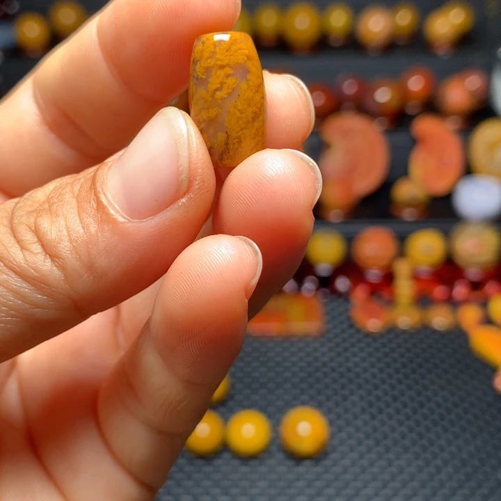 狼***行玛瑙/玉髓战国红未镶嵌