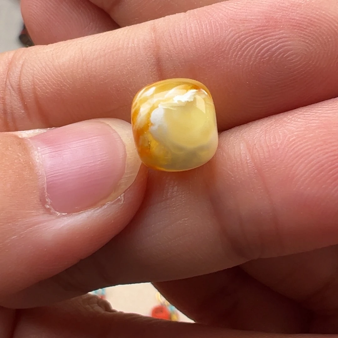 琥珀未镶嵌吊坠(不含链)直径10.3