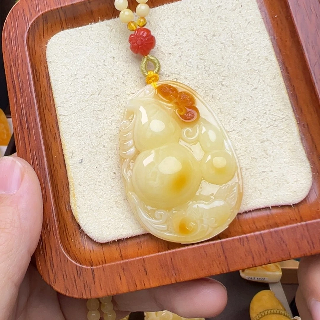 蜜蜡吊坠(赠链)未镶嵌
