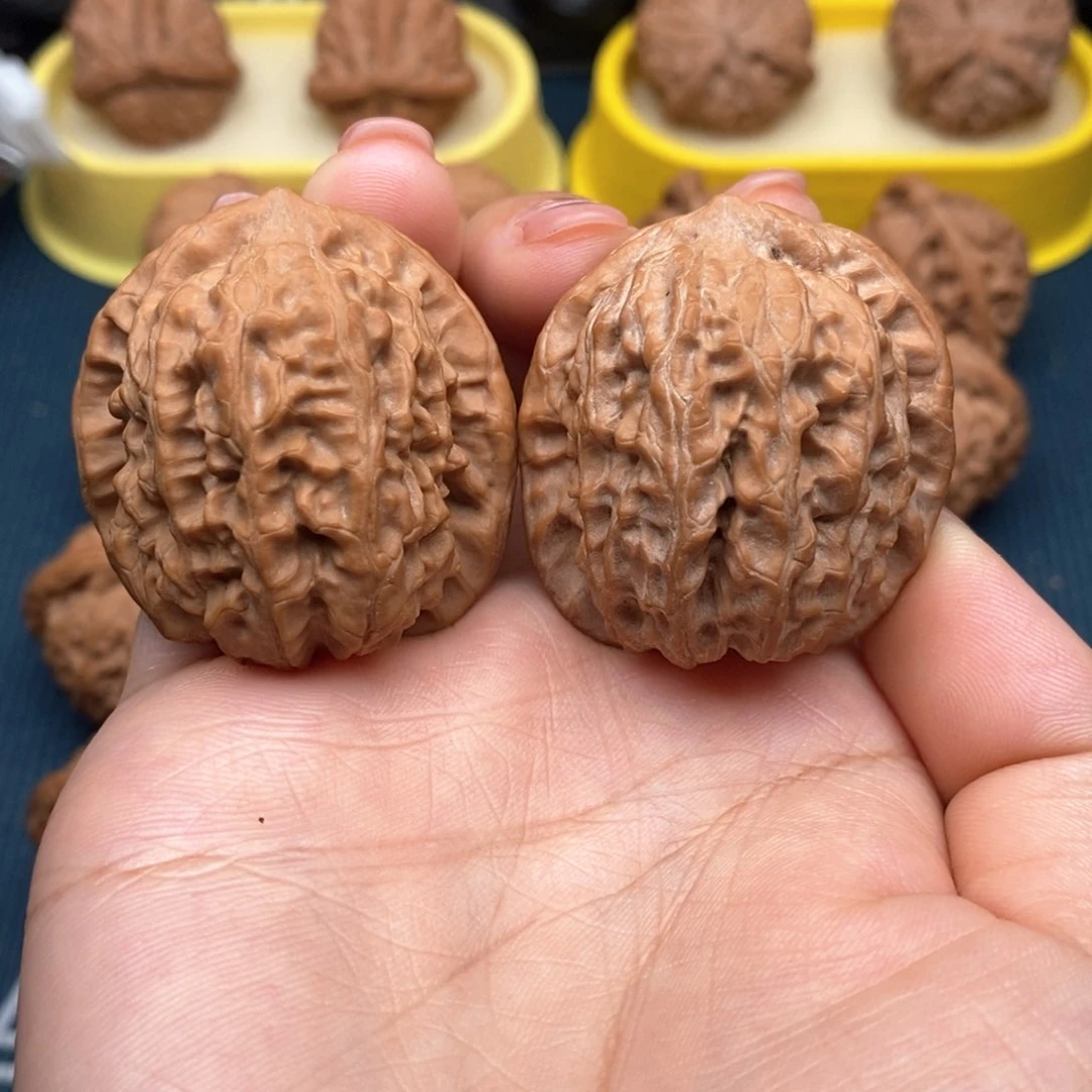 文玩核桃吊坠双龙脊38