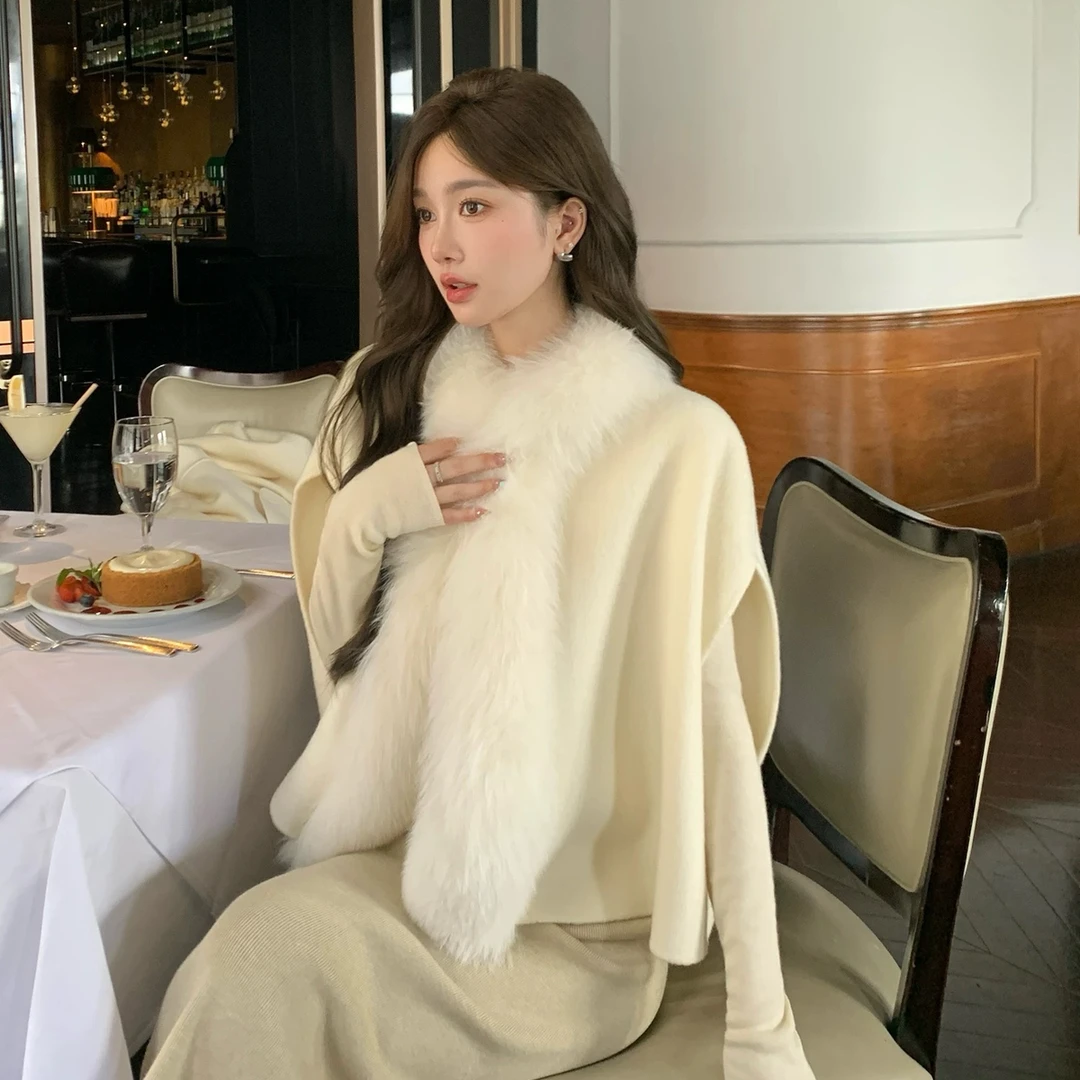 皮草冬巴尔塞2025短款针织狐狸毛领拼接斗篷外套女披风