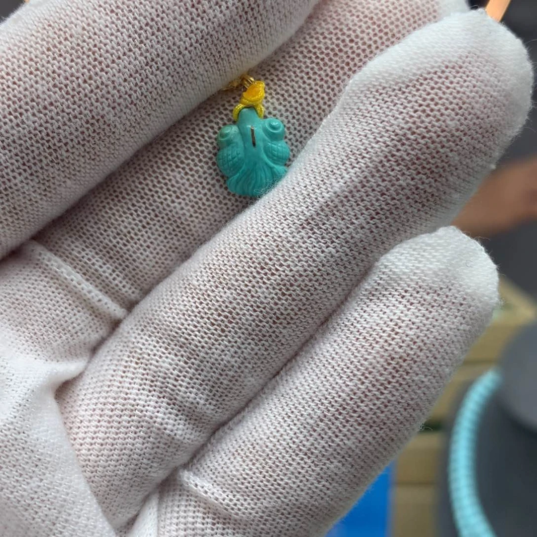 绿松石挂件未镶嵌