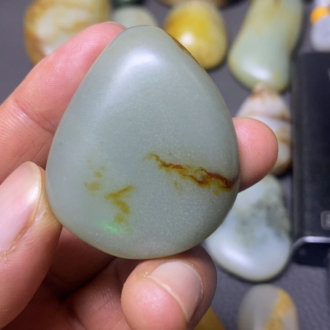 小****和田玉（糖玉）未镶嵌挂件