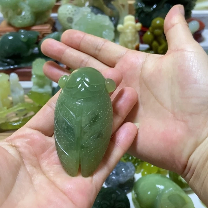 【闪购商品】蛇纹石玉把件未镶嵌浪*。