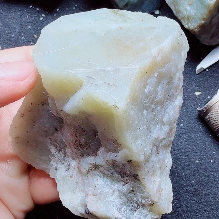 未镶嵌和田玉（糖玉）珠宝半成品