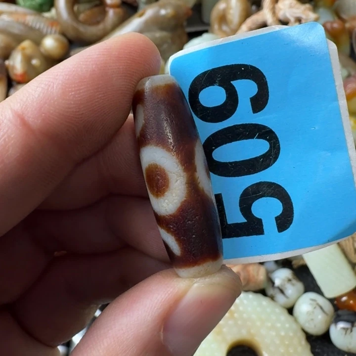 智***永玛瑙/玉髓未镶嵌颈饰