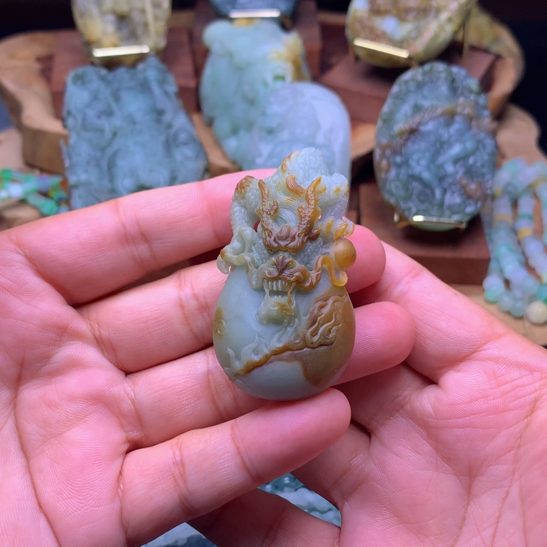 定制翡翠未镶嵌翡翠