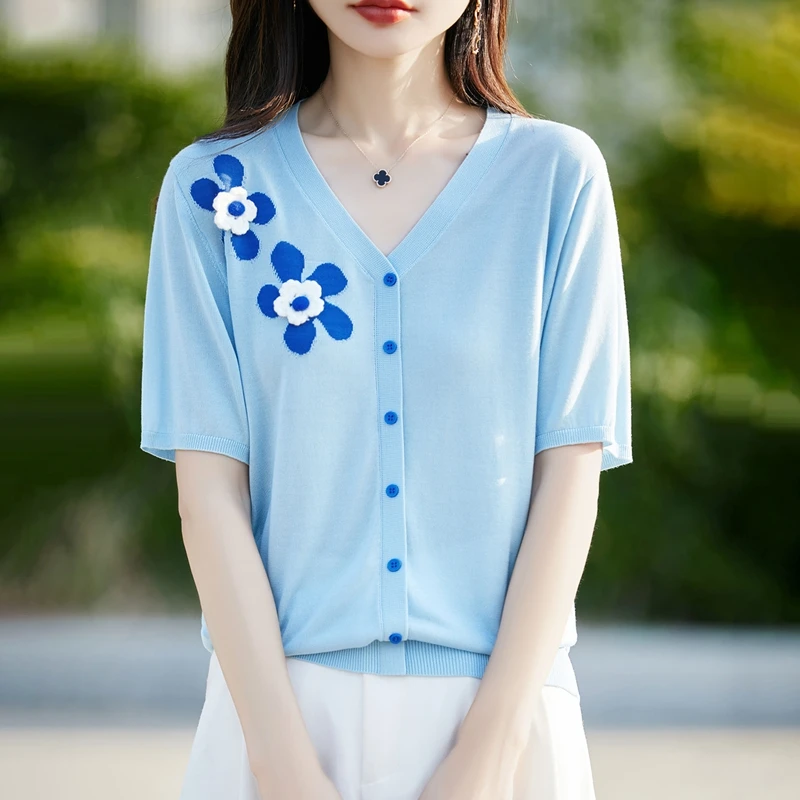哥弟阿玛施正品莱赛尔天丝清凉感V领刺绣花朵短袖上衣甜美新款