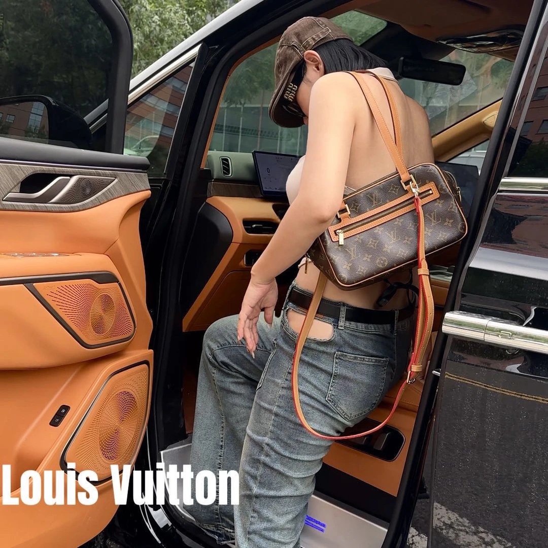 修复品8615060/LouisVuitton/路易威登开口笑吐司包