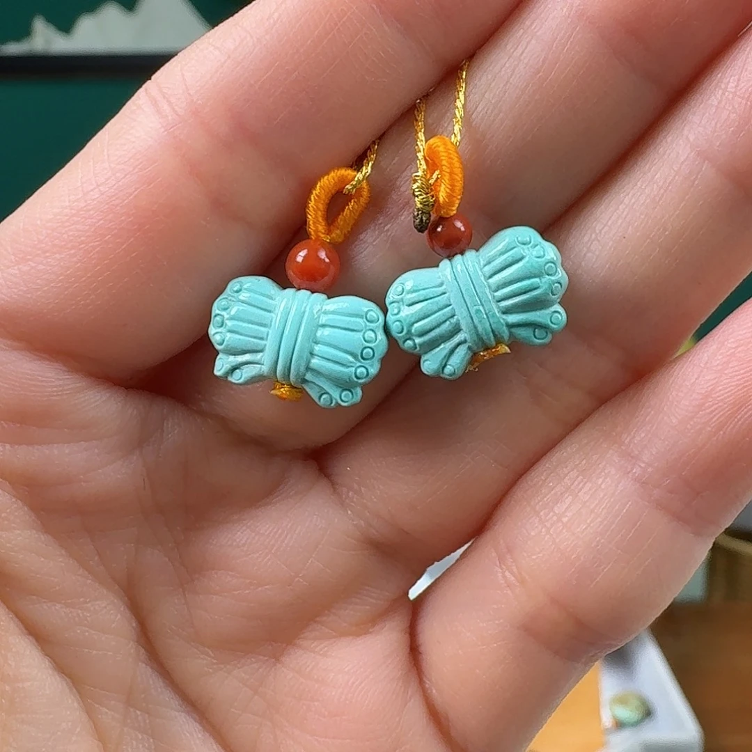 柴***猫绿松石未镶嵌珠宝奇石