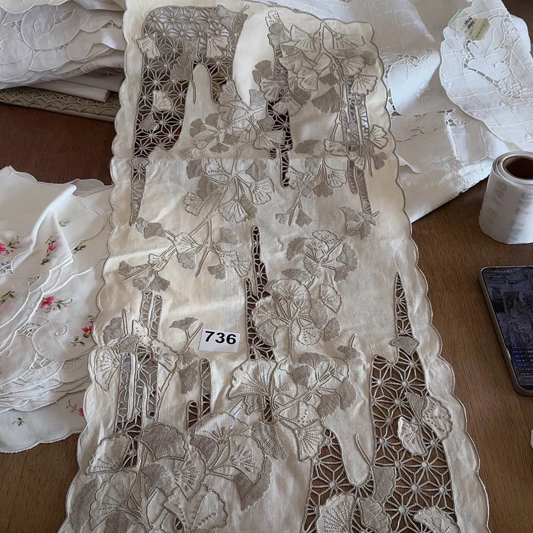 亚麻手绣灰绣36✖️80桌旗736号