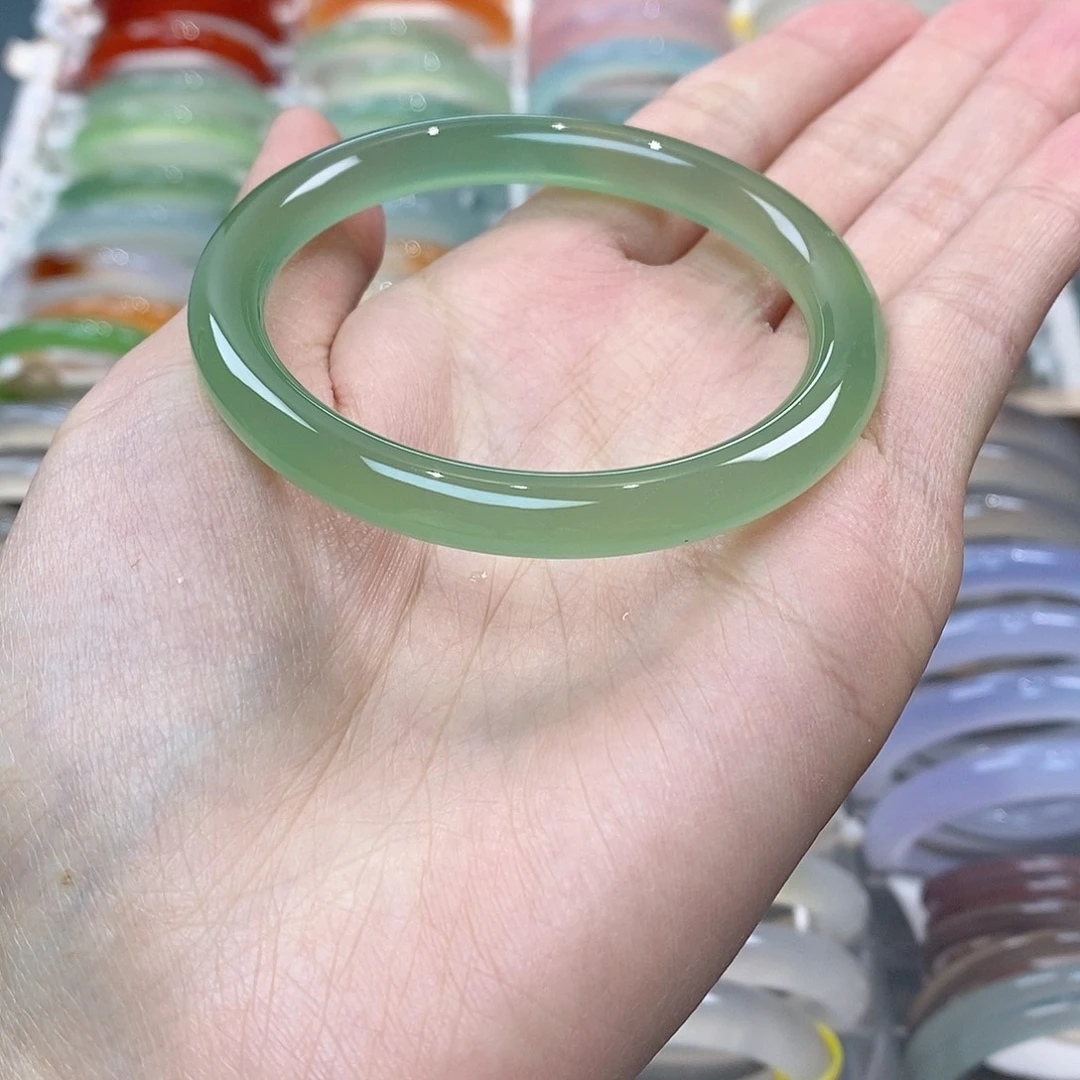 玛瑙/玉髓手镯未镶嵌Z*?