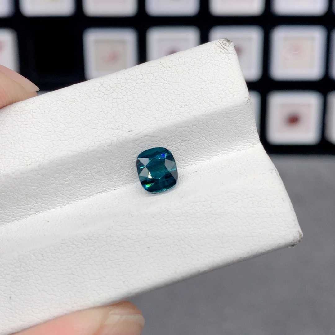 碧玺裸石未镶嵌我****林1.66克拉