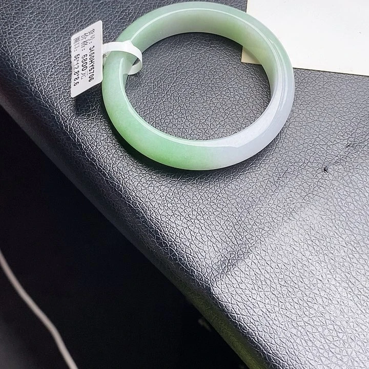 未镶嵌手镯翡翠56圈口