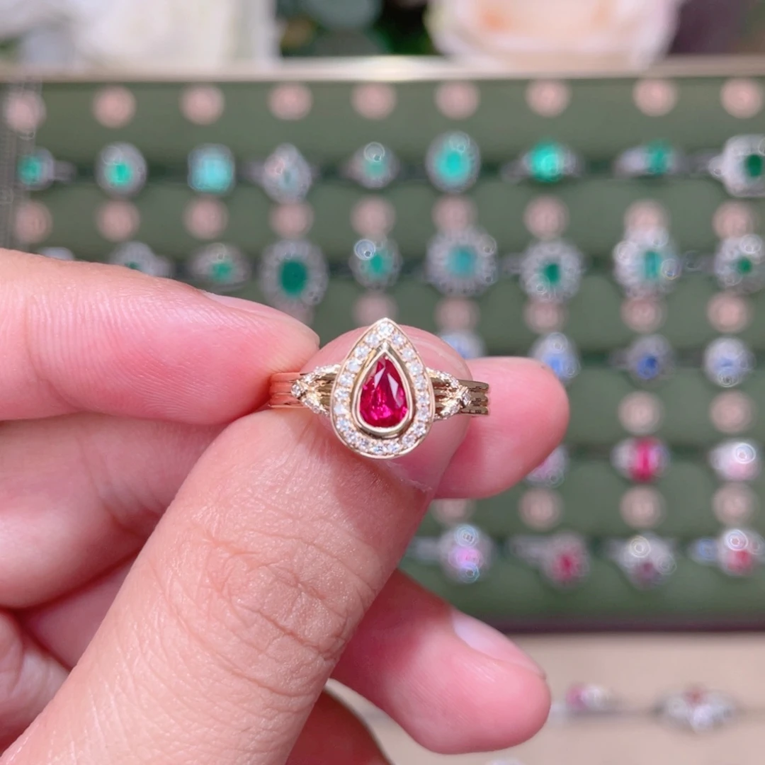 红宝石戒指18K金镶嵌0.3ct 无烧鸽血