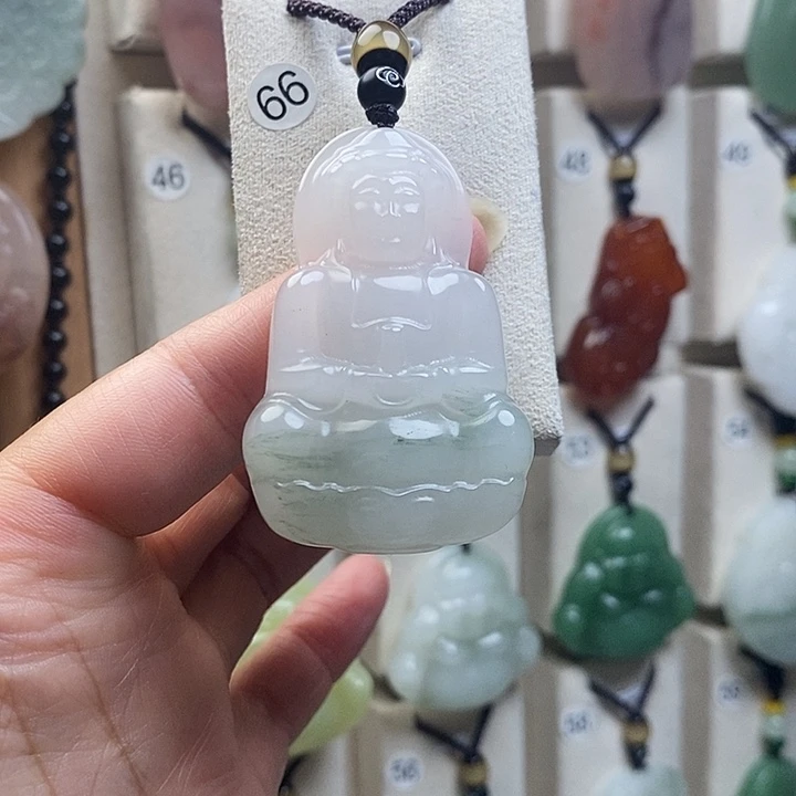 石英质玉未镶嵌颈饰