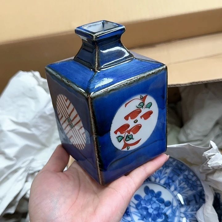 小*瓷器。 瓷器。  瓷器。