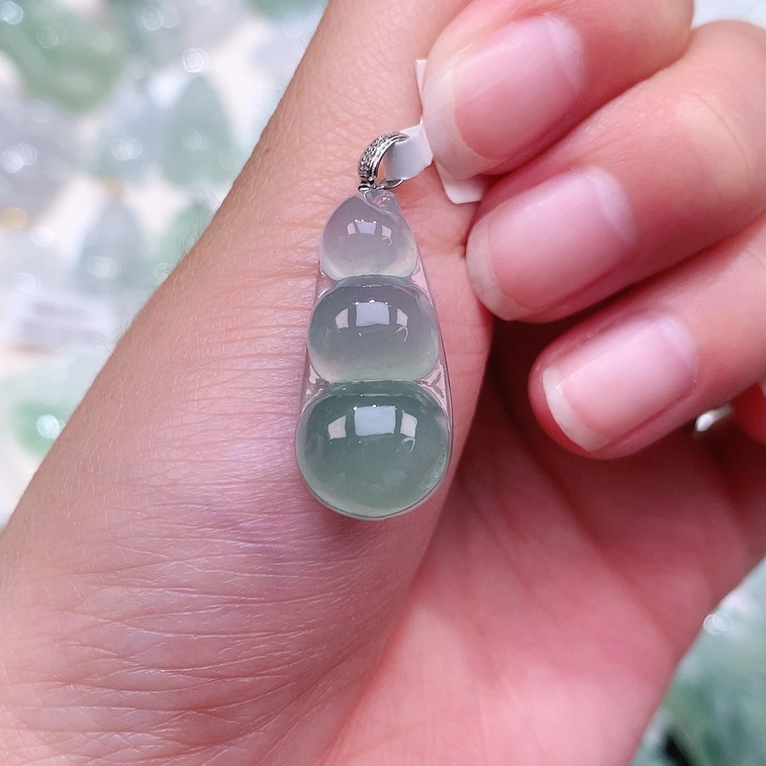 翡翠18K金镶嵌颈饰冰绿豆25、11.8、6