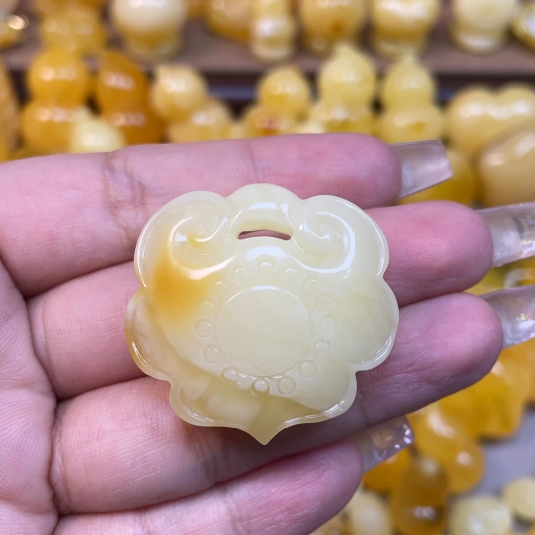 琥珀未镶嵌珠宝奇石