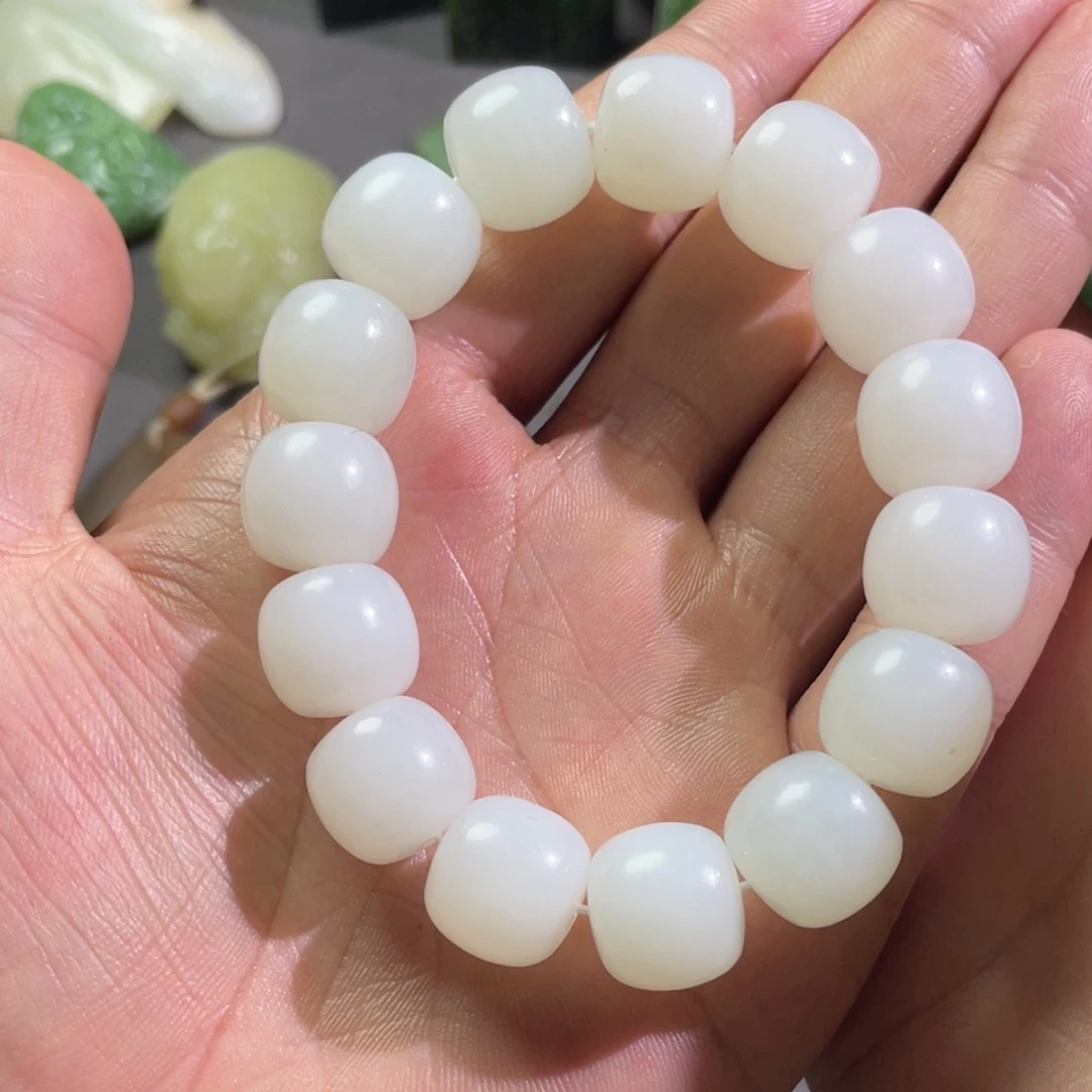 颈饰未镶嵌和田玉开****⭐