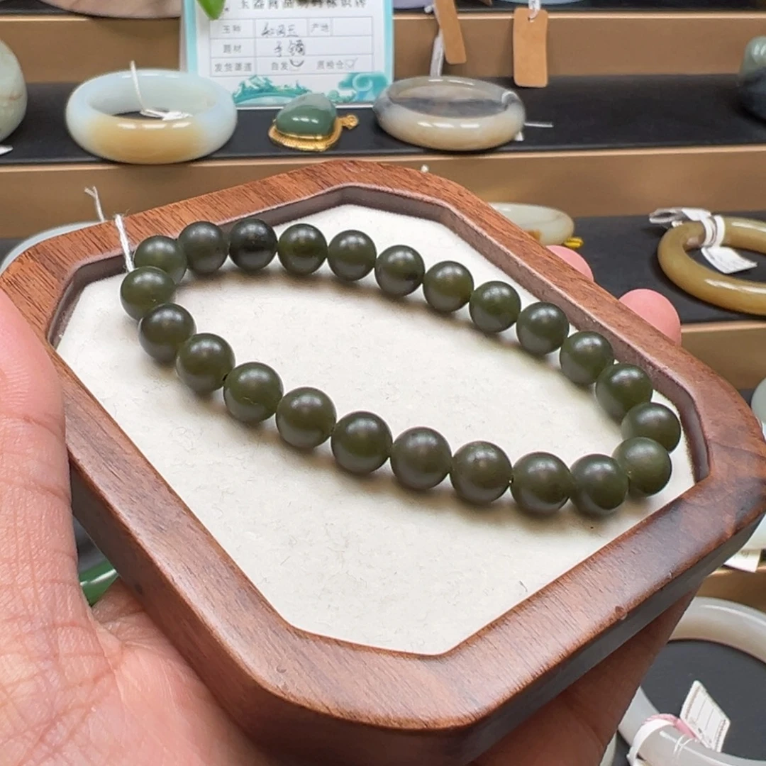 和田玉未镶嵌手镯