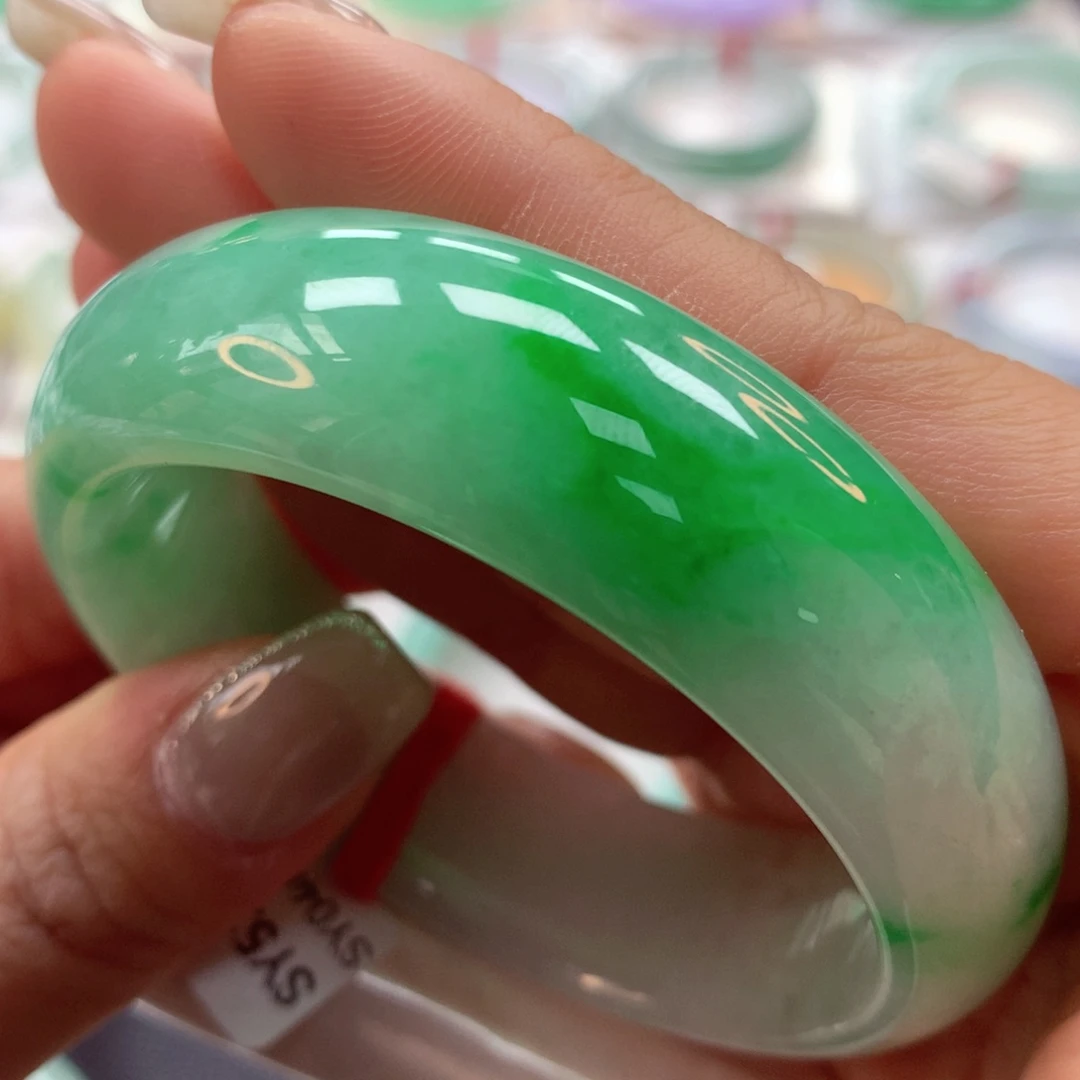 翡翠手镯未镶嵌52正53号88