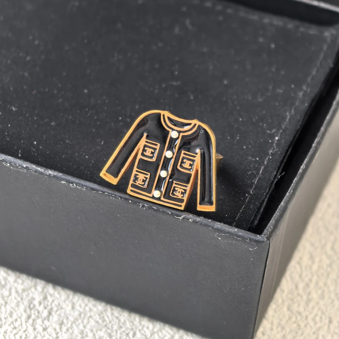 95新 Chanel/香奈儿 泡泡中古 Chanel 黑金小外套戒指