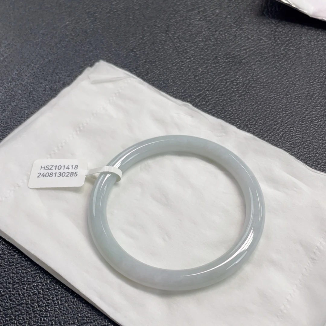 翡翠未镶嵌手镯57.5圆条