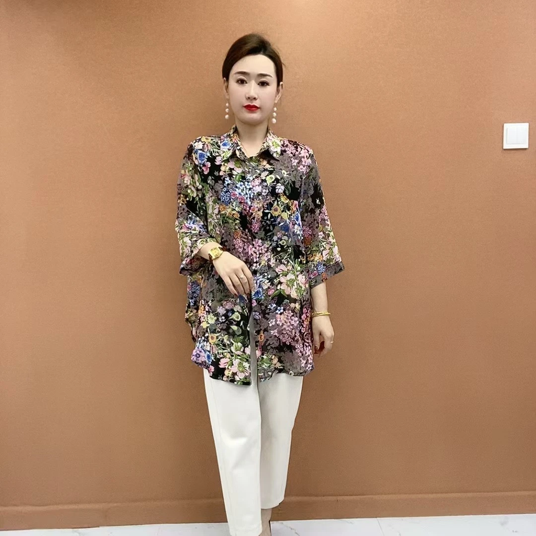 2025开衫外搭妈妈装韩版花色时尚衬衫洋气减龄时髦气质翻领中长款