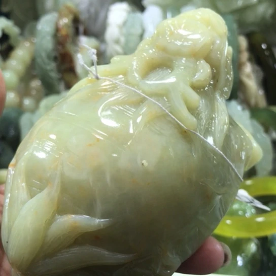 岫玉未镶嵌吊坠龙龟摆件