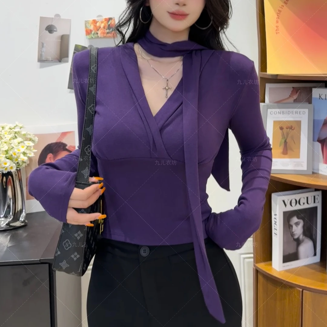 2025秋季时尚设计感领系带韩系百搭V领显瘦上衣气质女1018